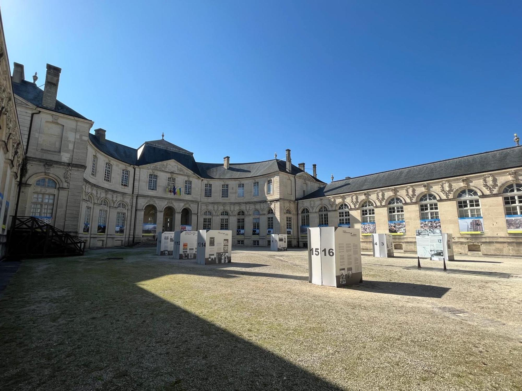 La Cour Du Prince Verdun-sur-Meuse Exterior foto